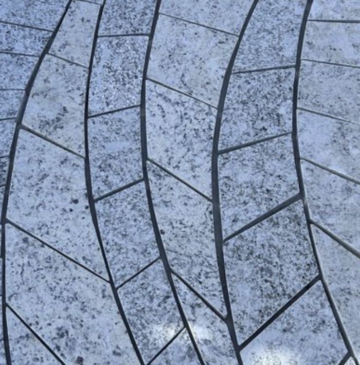 Leaf-form stone garden pathway